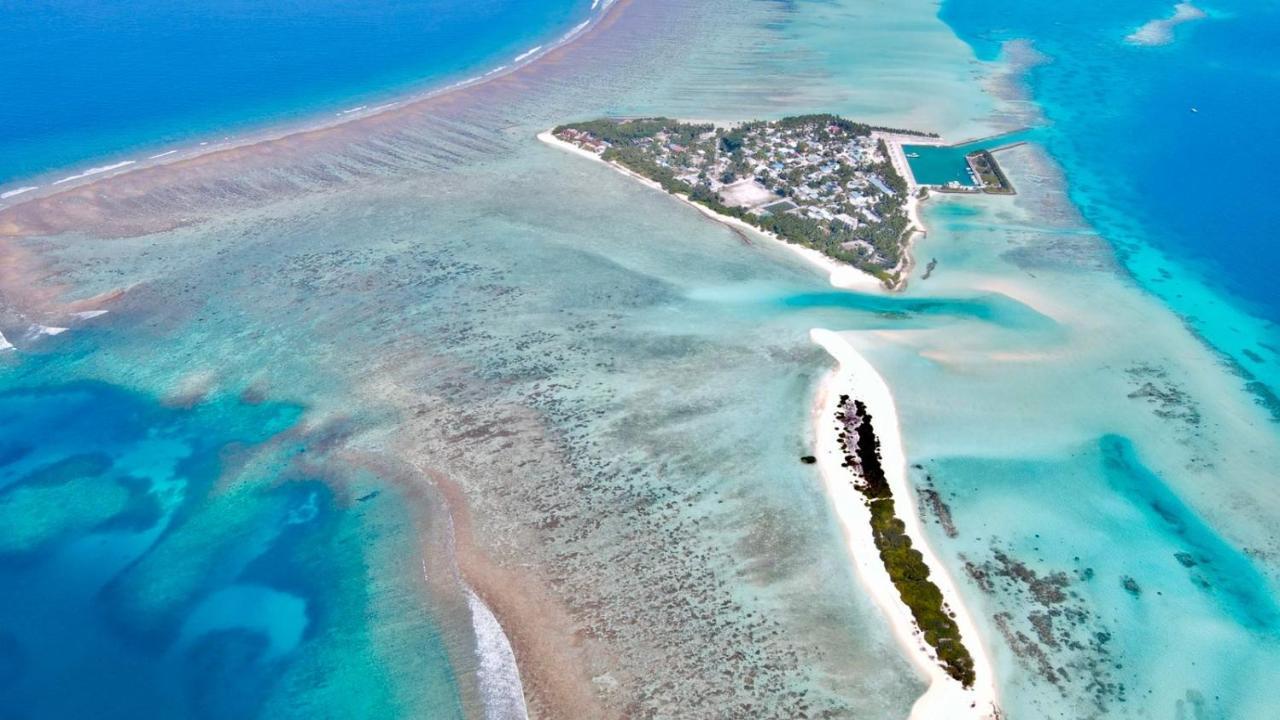 Royal Reef Stay Mathiveri Exterior photo